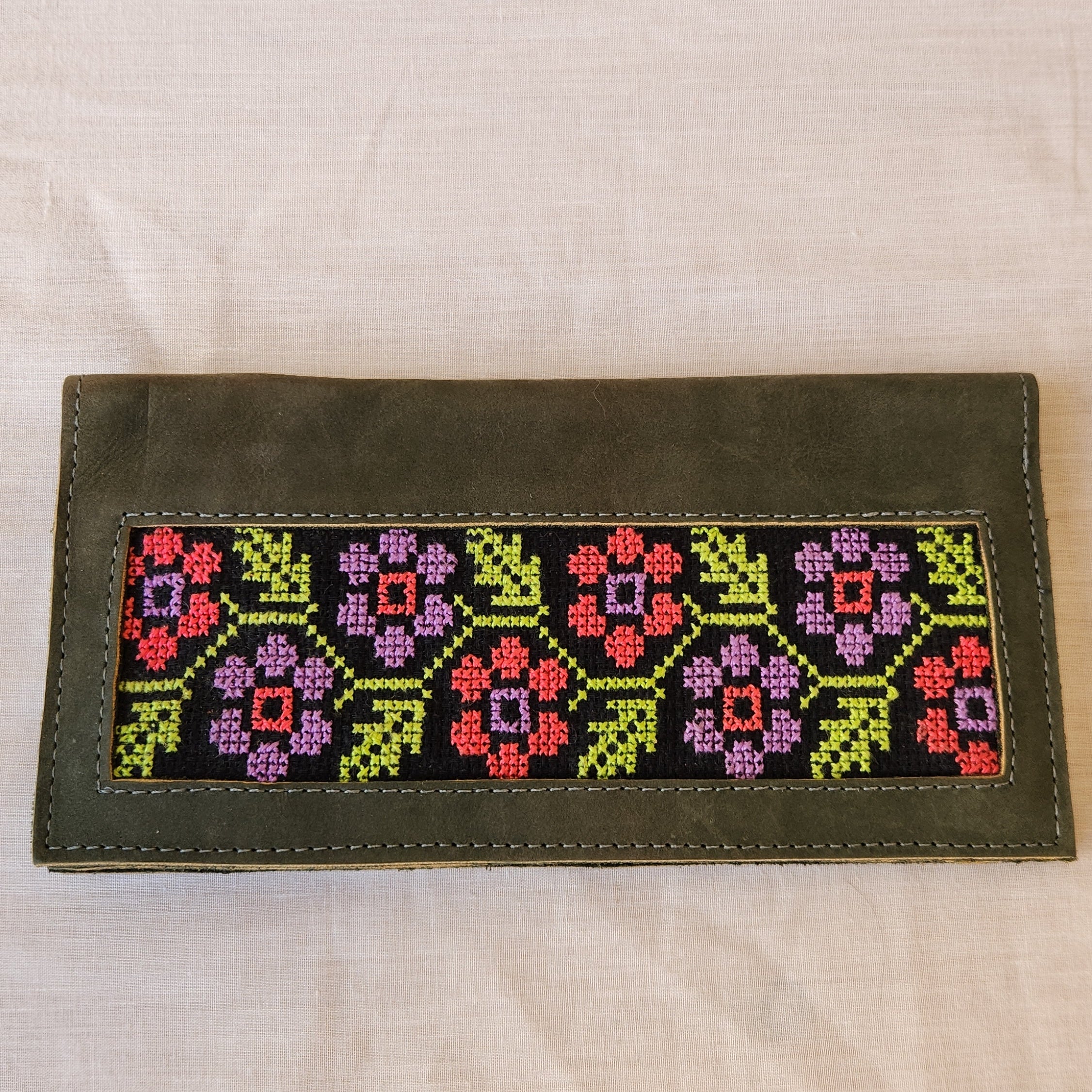 Leather Wallet with Hand Tatreez